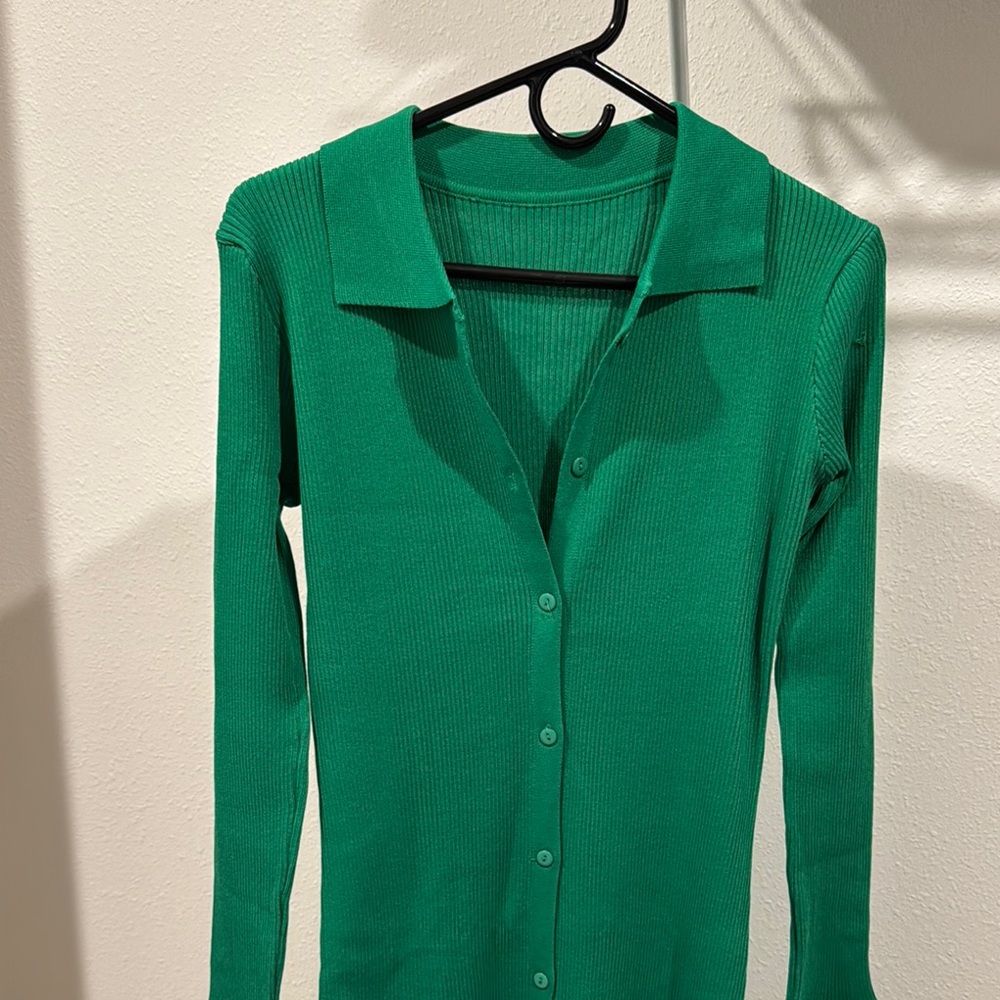 Green Ribbed Knit Dress - Picture 4 of 5